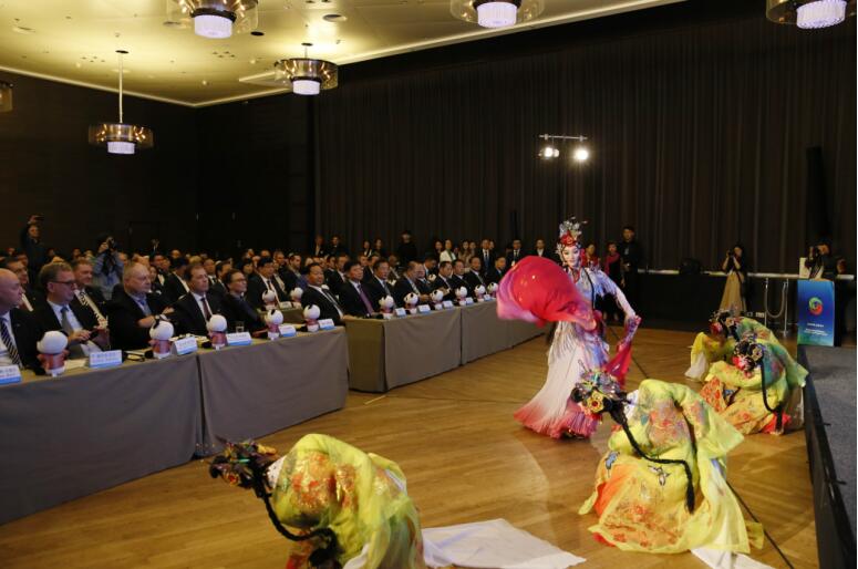 集团党委书记、董事长任丁率团赴荷兰、德国、以色列考察